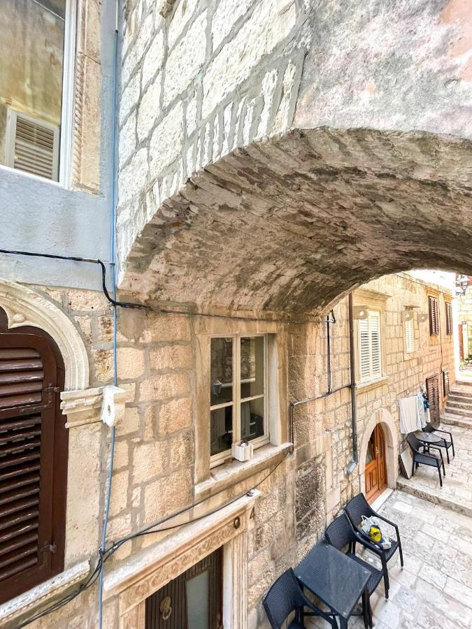 Apartment Kanavelic In Old Town Korcula Екстер'єр фото